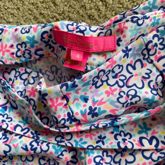 Lilly Pulitzer tie waist shorts, like new - Picture 2 of 3